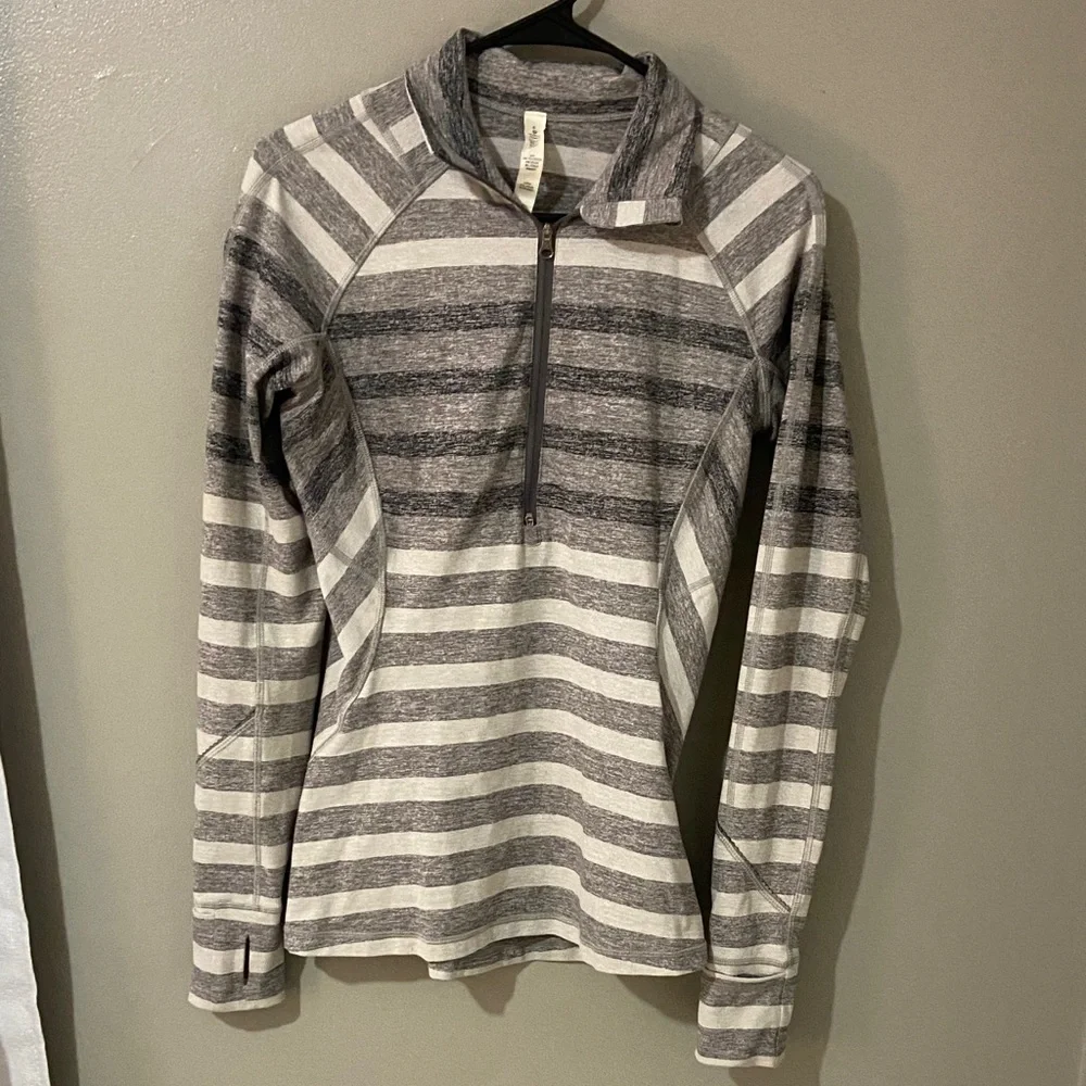 Lululemon quarter zip pull over size 6 dark / light gray stripe - Picture 1 of 13